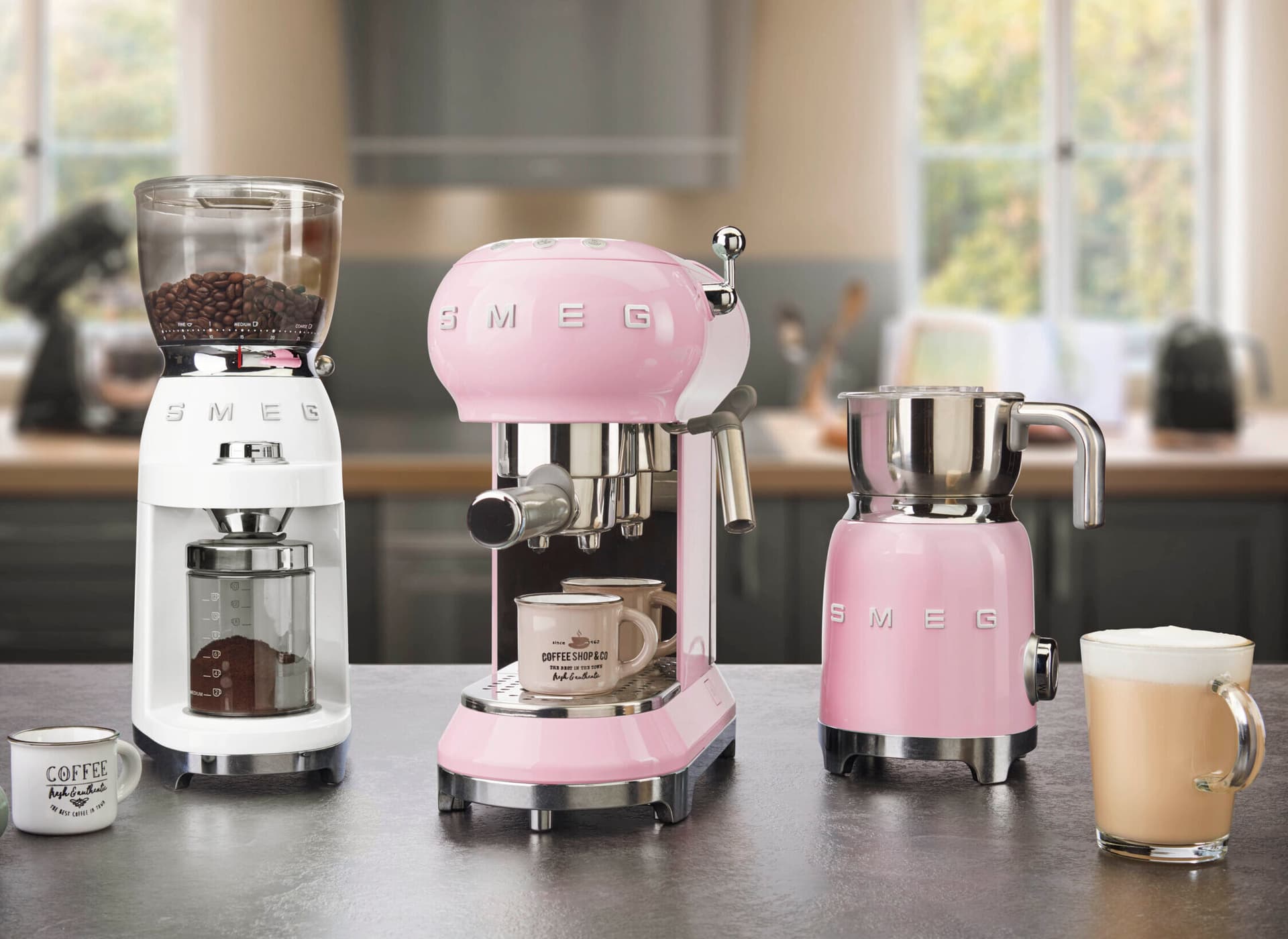 SMEG MFF11PKEU melkopschuimer Roze (afbeelding 2 van 2)