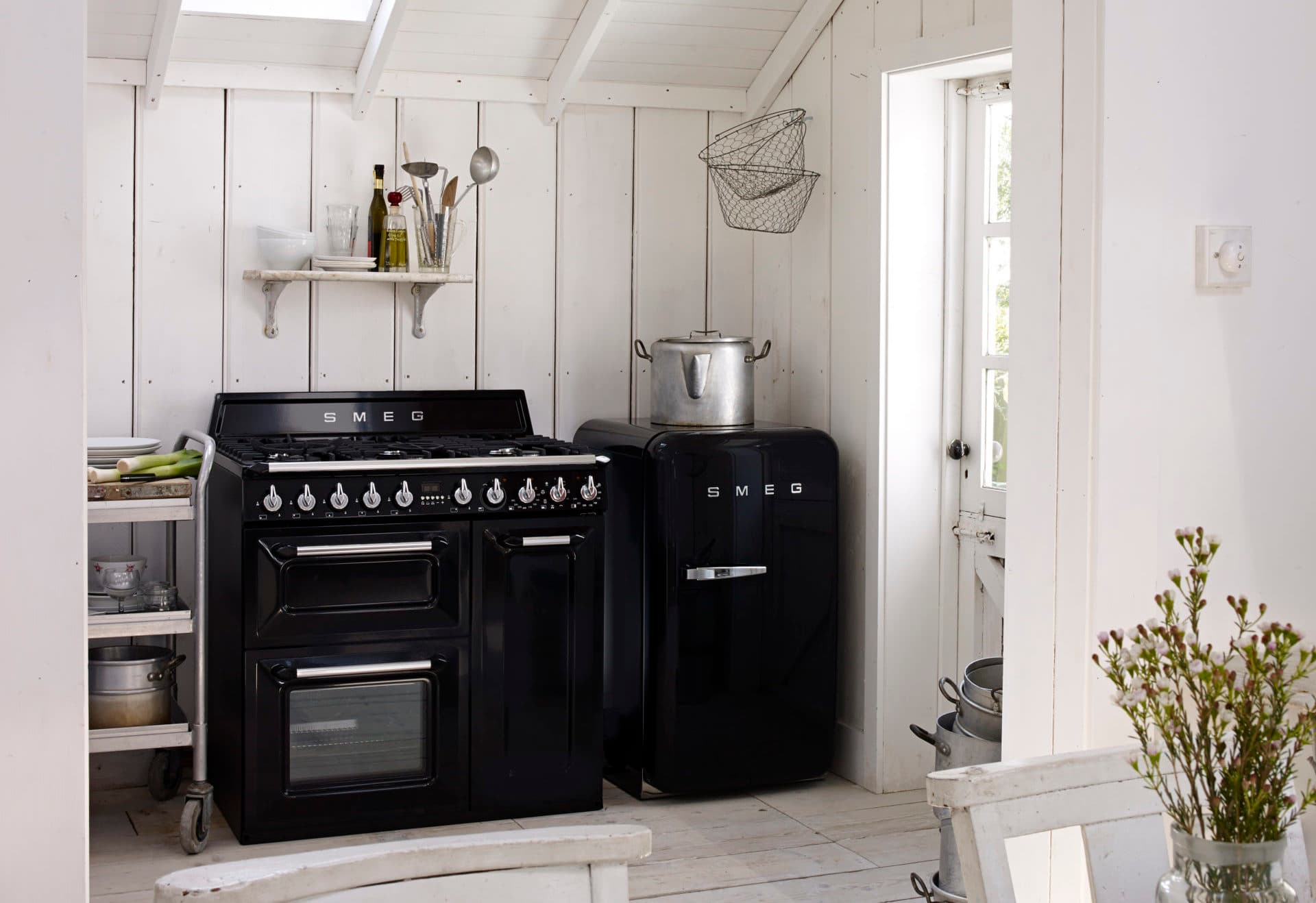 SMEG FAB10HRWH6 retro koelkast, Wit (afbeelding 4 van 4)