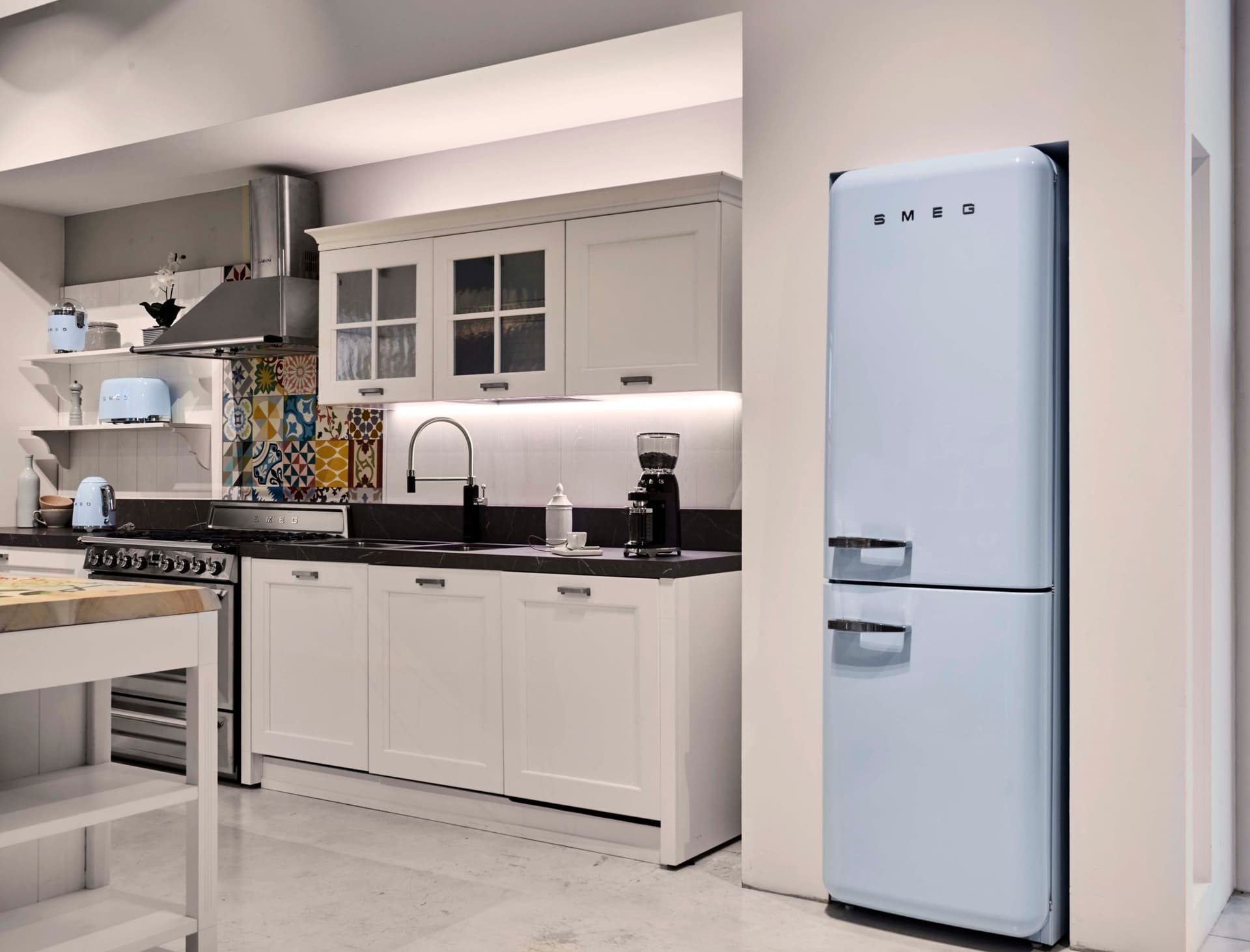 SMEG FAB32RWHM6 retro koelkast, Mat wit (afbeelding 5 van 7)