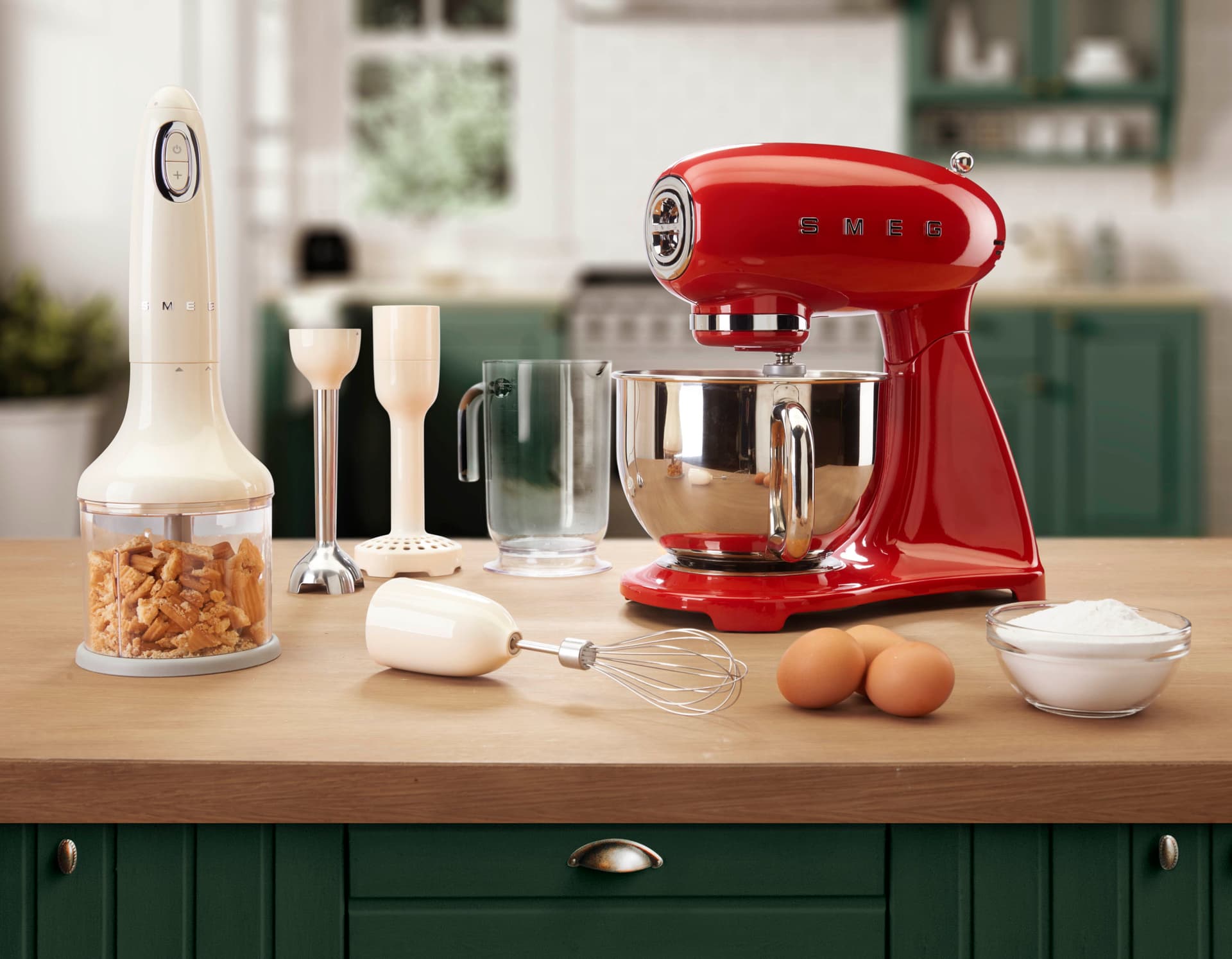 SMEG SMF05RDEU keukenmachine rood (afbeelding 2 van 5)