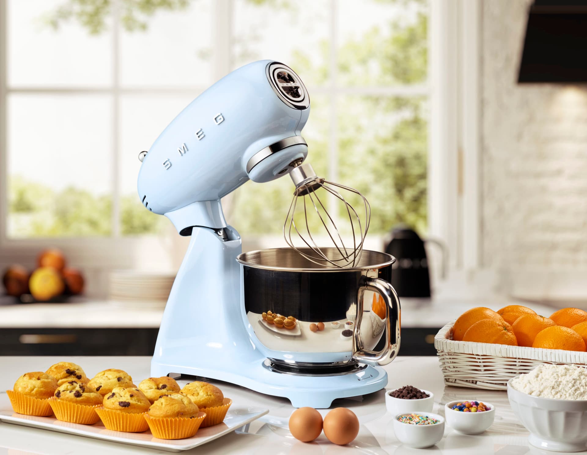 SMEG SMF03PBEU keukenmachine pastelblauw (afbeelding 2 van 2)