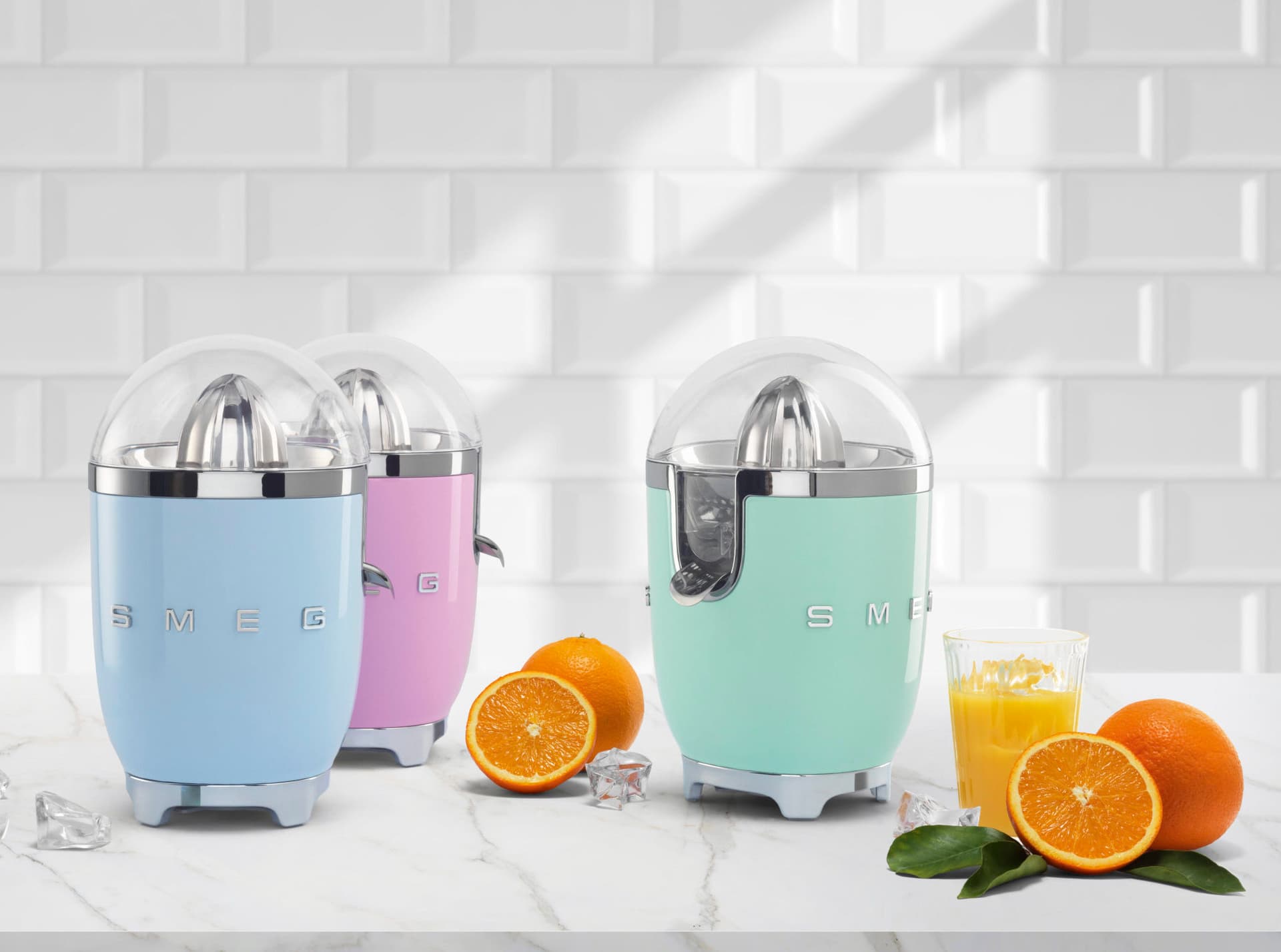 SMEG CJF11PKEU citruspers roze (afbeelding 2 van 2)