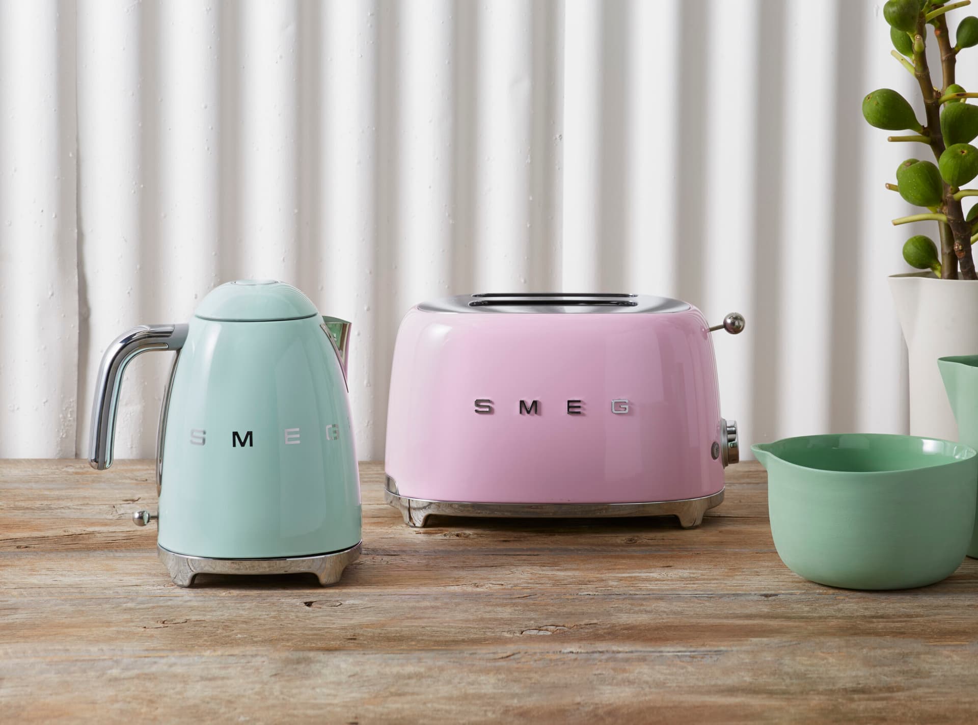 SMEG TSF02PKEU broodrooster roze (afbeelding 2 van 2)