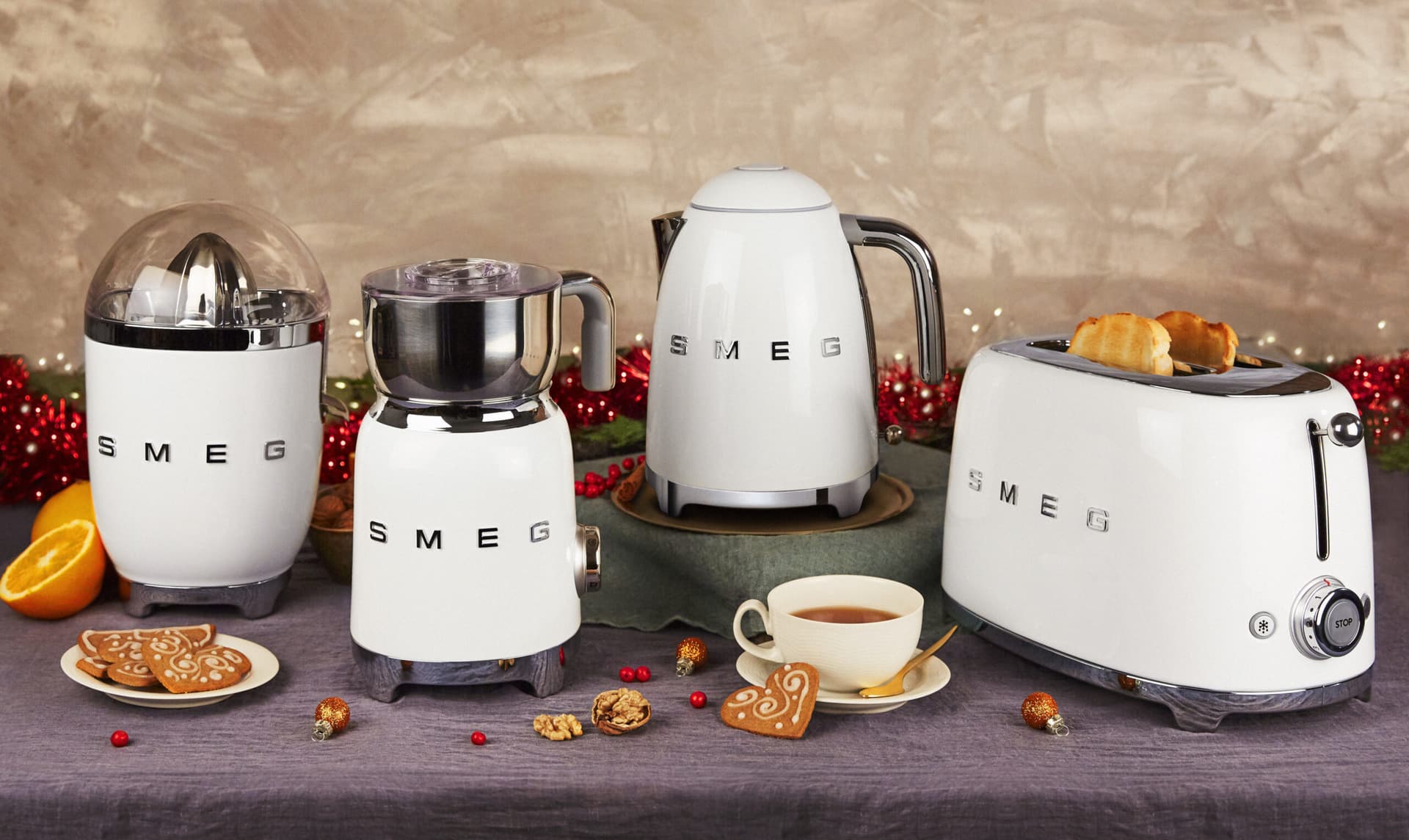 SMEG KLF03WHEU waterkoker wit (afbeelding 2 van 2)