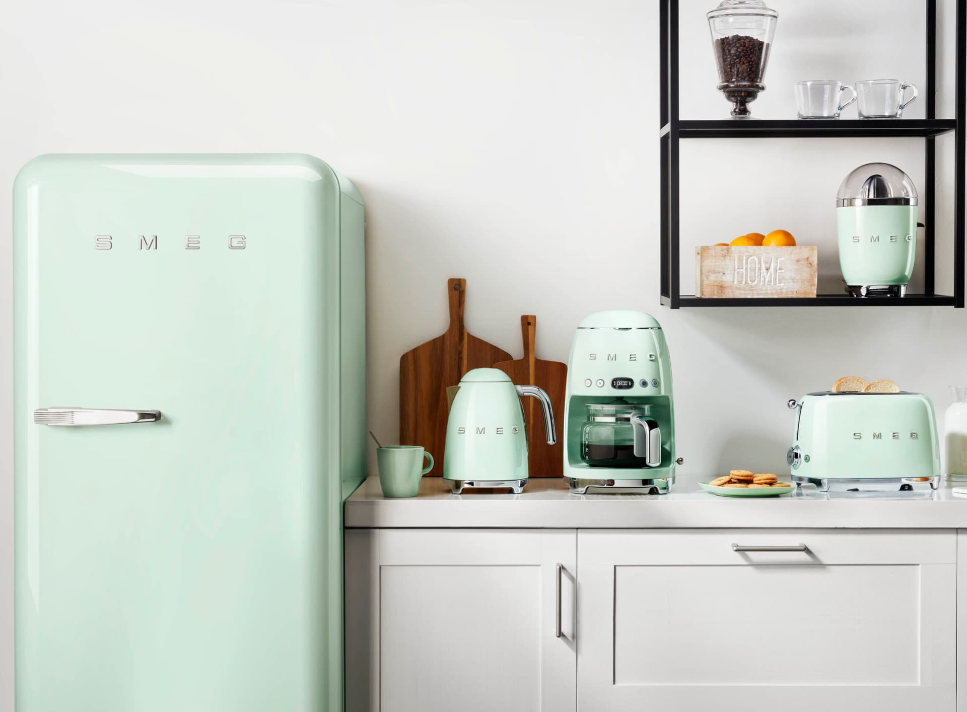 SMEG KLF03PGEU waterkoker pastelgroen (afbeelding 2 van 2)