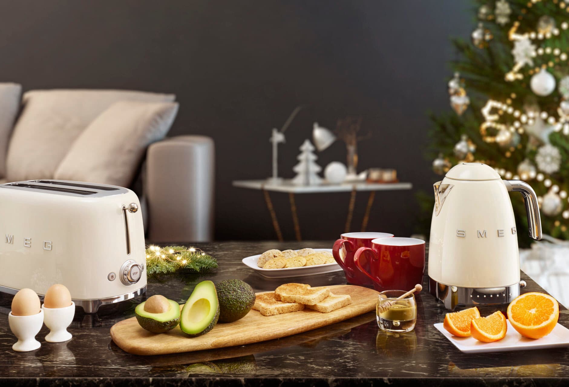 SMEG KLF04CREU waterkoker crème (afbeelding 2 van 2)