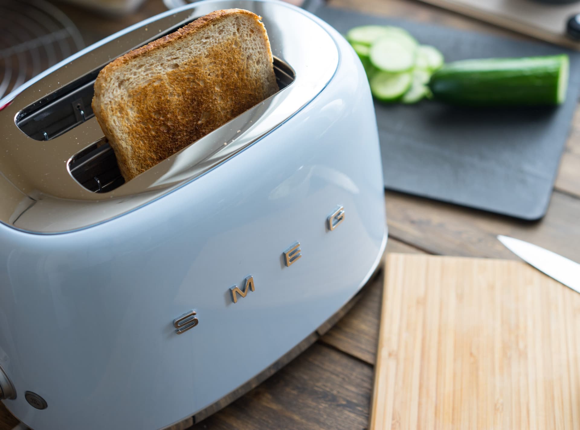 SMEG TSF01PBEU broodrooster pastelblauw (afbeelding 2 van 2)