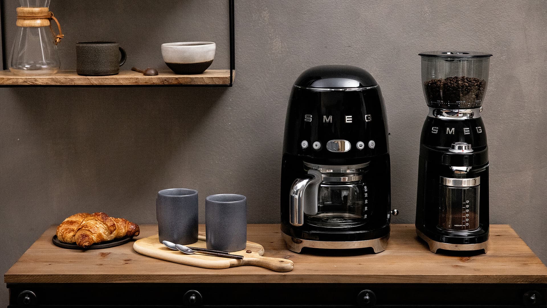 SMEG DCF02BLEU filterkoffiemachine, Zwart (afbeelding 2 van 5)
