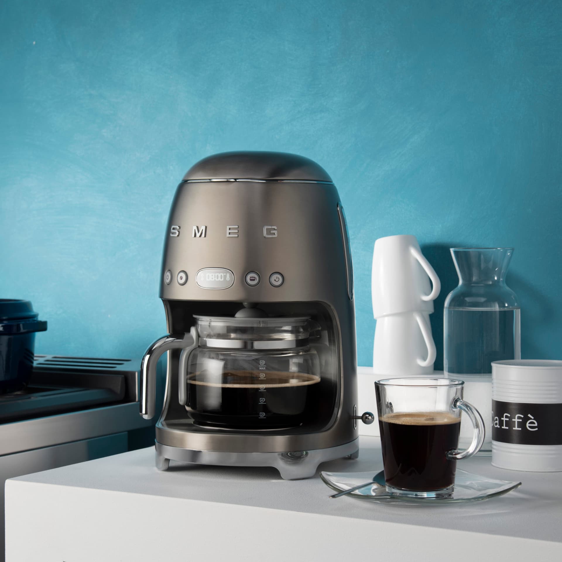 SMEG DCF02SSEU filterkoffiemachine zilver (afbeelding 2 van 2)