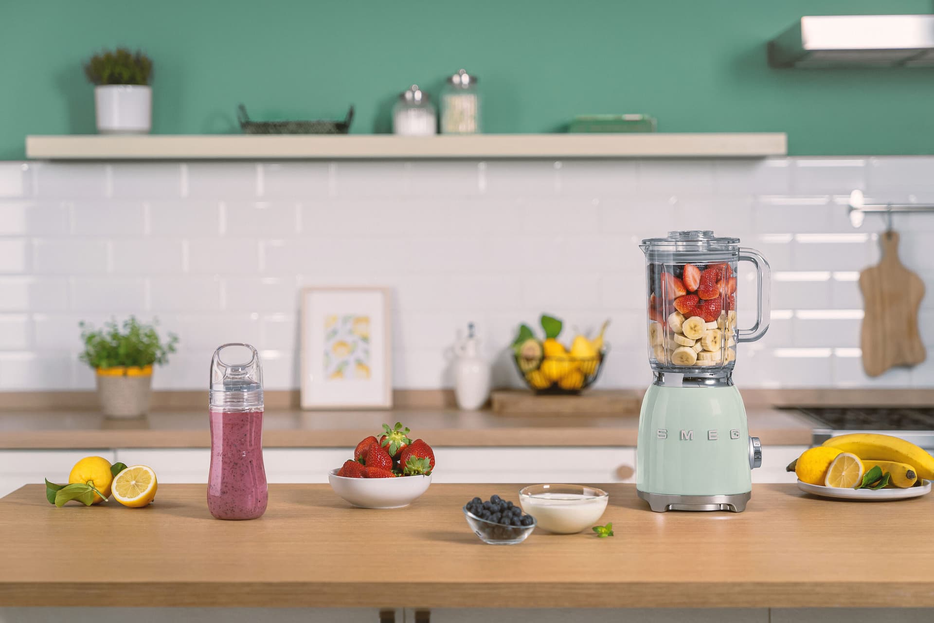 SMEG BLF03PGEU blender pastelgroen (afbeelding 2 van 2)