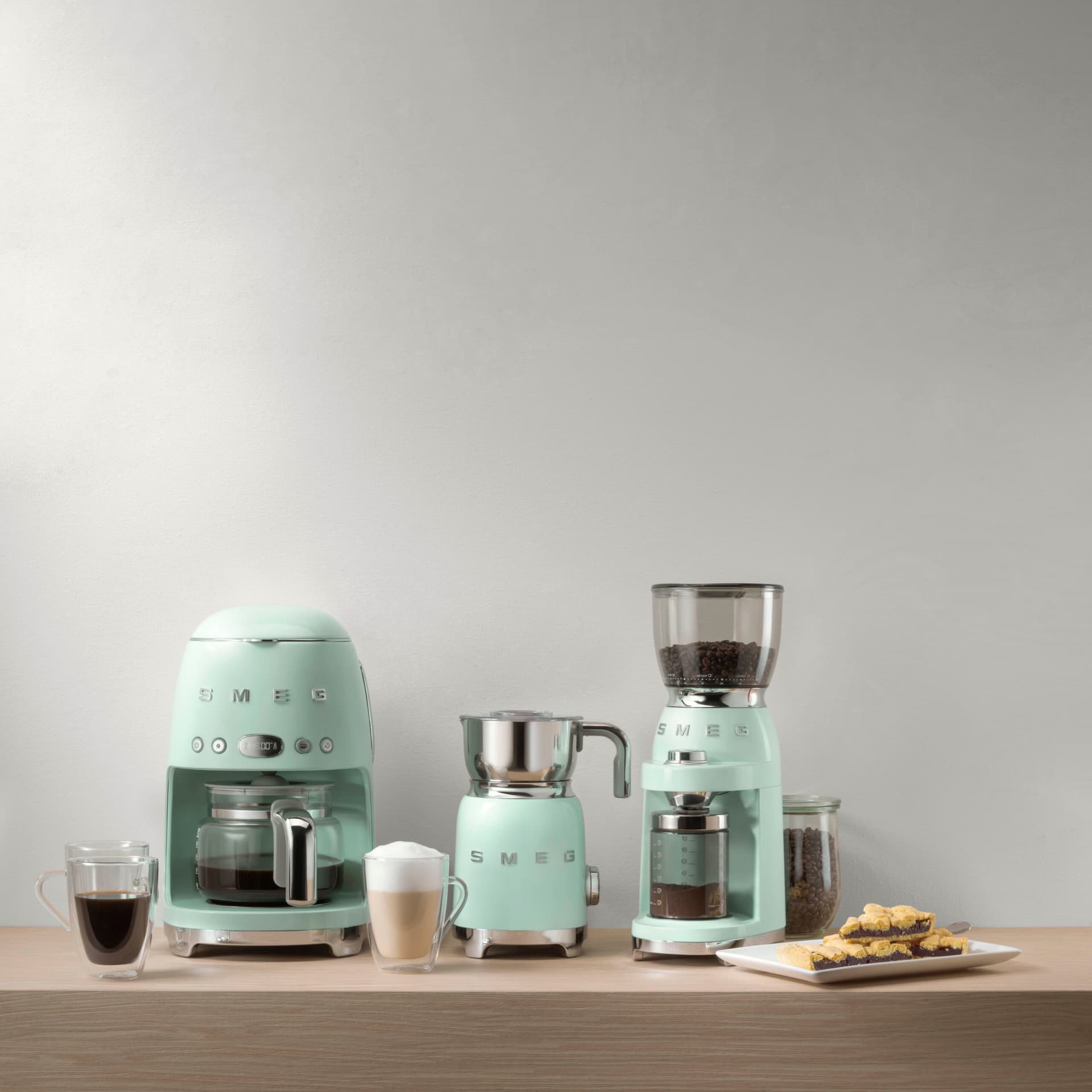 SMEG DCF02PGEU filterkoffiemachine pastelgroen (afbeelding 2 van 2)