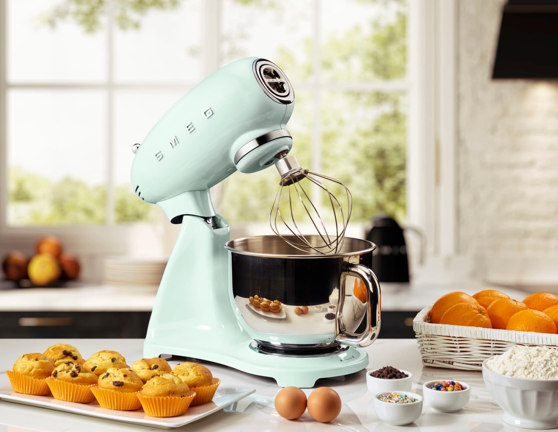 SMEG SMF03PGEU keukenmachine pastelgroen (afbeelding 2 van 2)