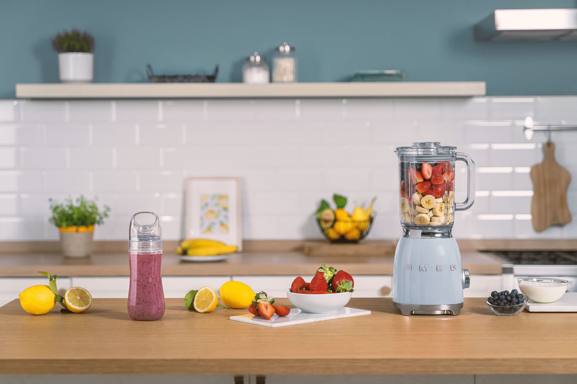 SMEG BLF03PBEU blender pastelblauw (afbeelding 3 van 3)