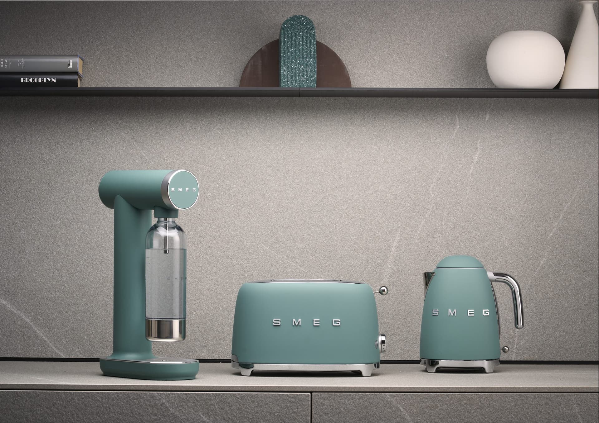 SMEG SKC01EGM Sodamaker Emerald green (afbeelding 2 van 4)