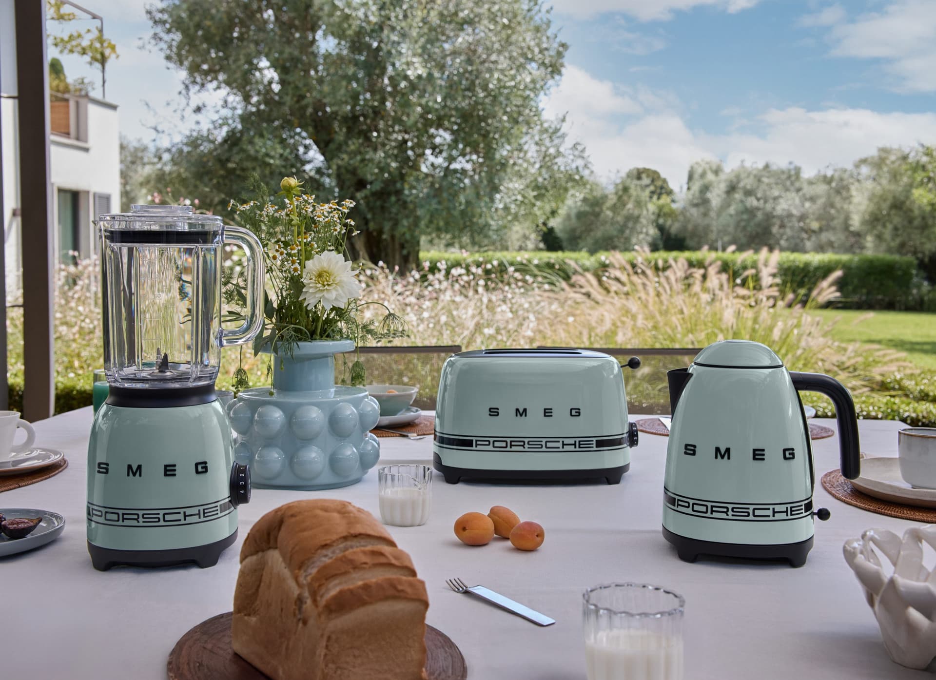 SMEG TSF01PSGEU broodrooster Porsche Shade Green, Porsche x SMEG (afbeelding 2 van 3)