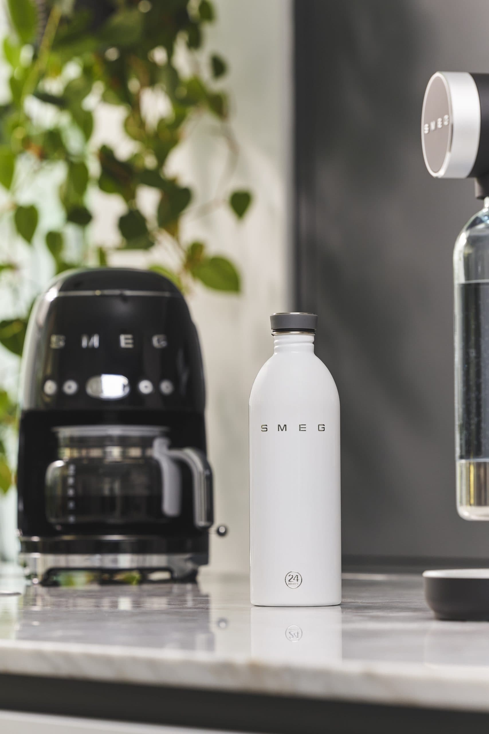 SMEG WBF02WH drinkfles wit 1L (afbeelding 3 van 3)
