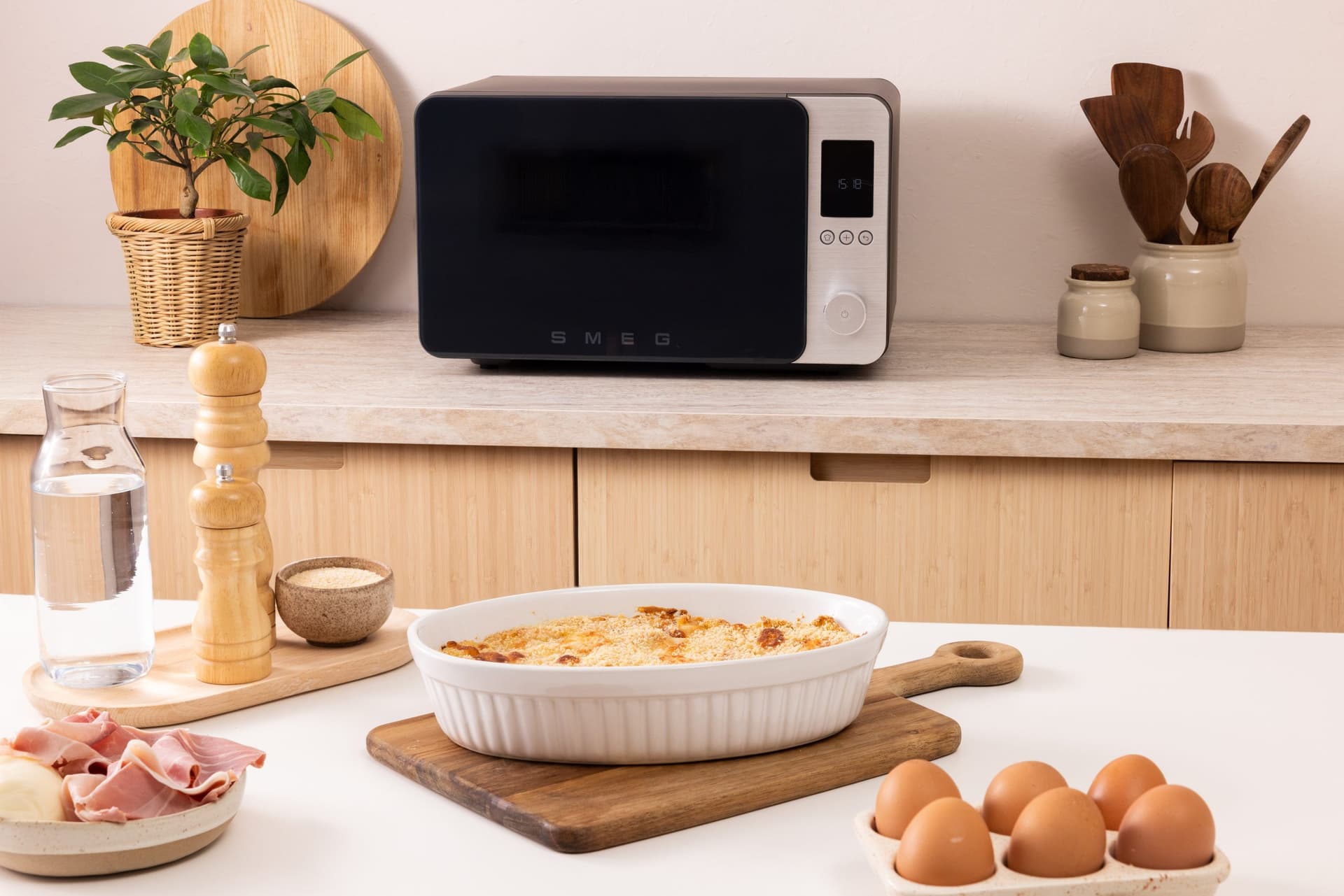 SMEG MOC02BLMEU combi-magnetron oven mat zwart (afbeelding 2 van 2)